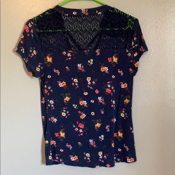 Floral Top - Picture 4 of 5